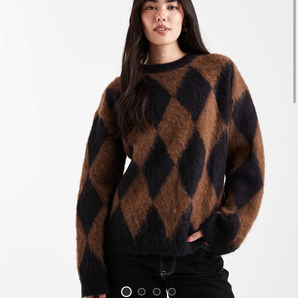 Daisy Street oversized sweater in brown and black diamond print